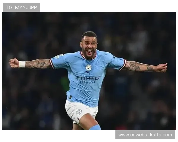 沃克膝盖手术缺席数周，曼城右路防守临考验